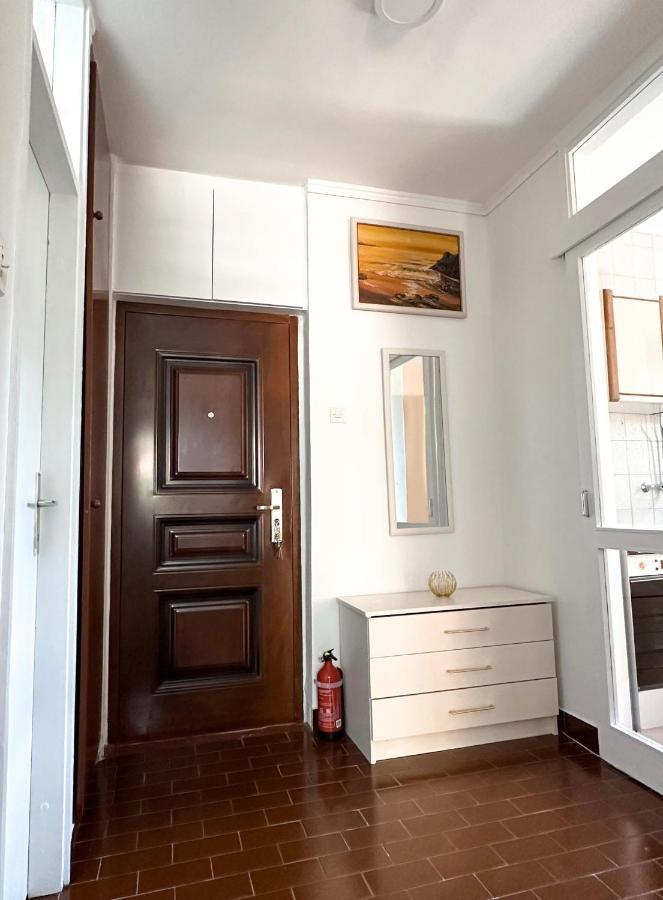 Apartment D-Moll Sutomore Exteriör bild
