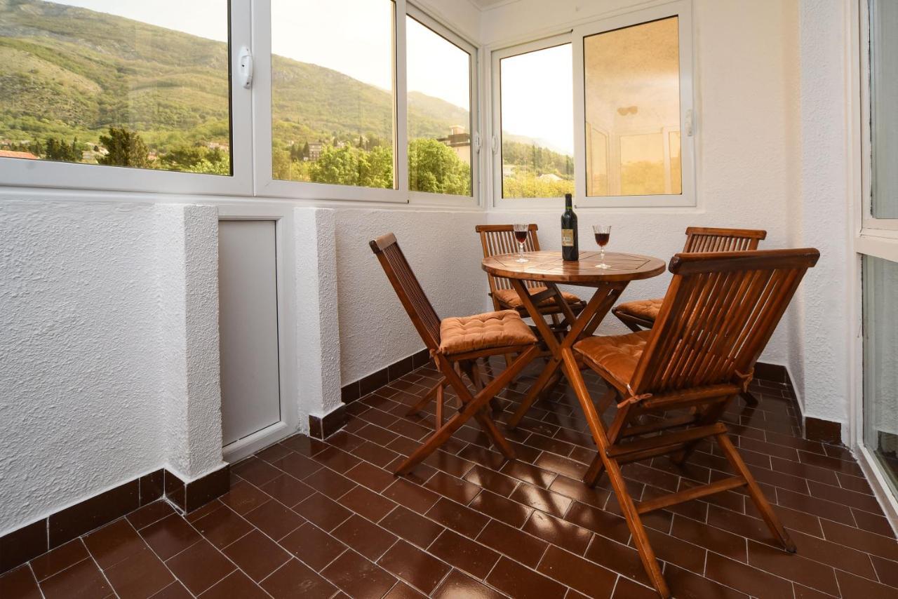 Apartment D-Moll Sutomore Exteriör bild