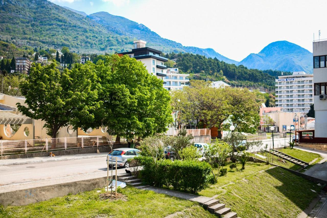 Apartment D-Moll Sutomore Exteriör bild